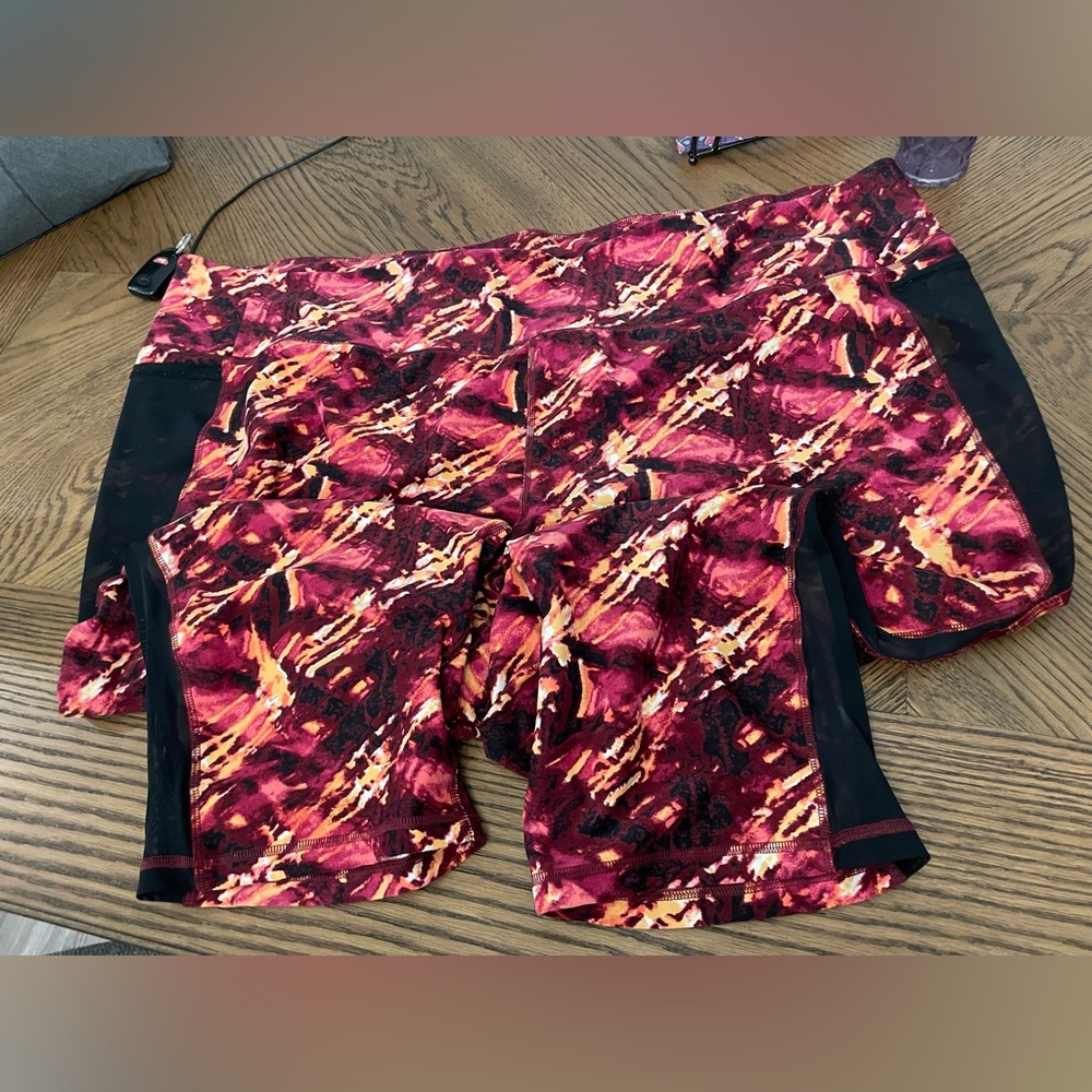 ⬇️lane bryant livi active high rise Capri leggings 34/36